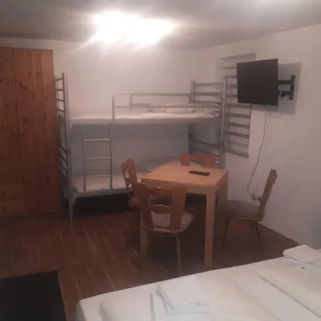 Waldhaus بيت ضيافة Rottendorf